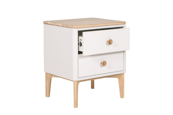 Maverick Bedside