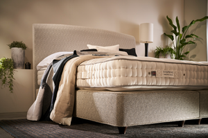 Vispring 4ft6 Double Size Herald Superb 1476 Pocket Sprung Prestige Divan Set