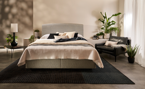 Vispring 4ft6 Double Size Herald Superb 1476 Pocket Sprung Prestige Divan Set