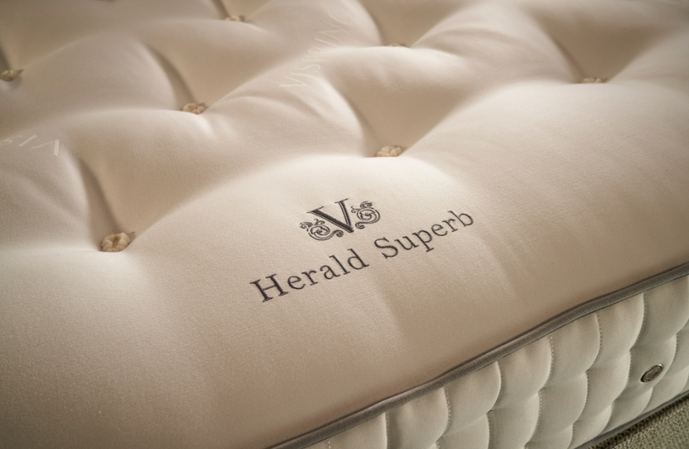 Vispring 4ft6 Double Size Herald Superb 1476 Pocket Sprung Prestige Divan Set